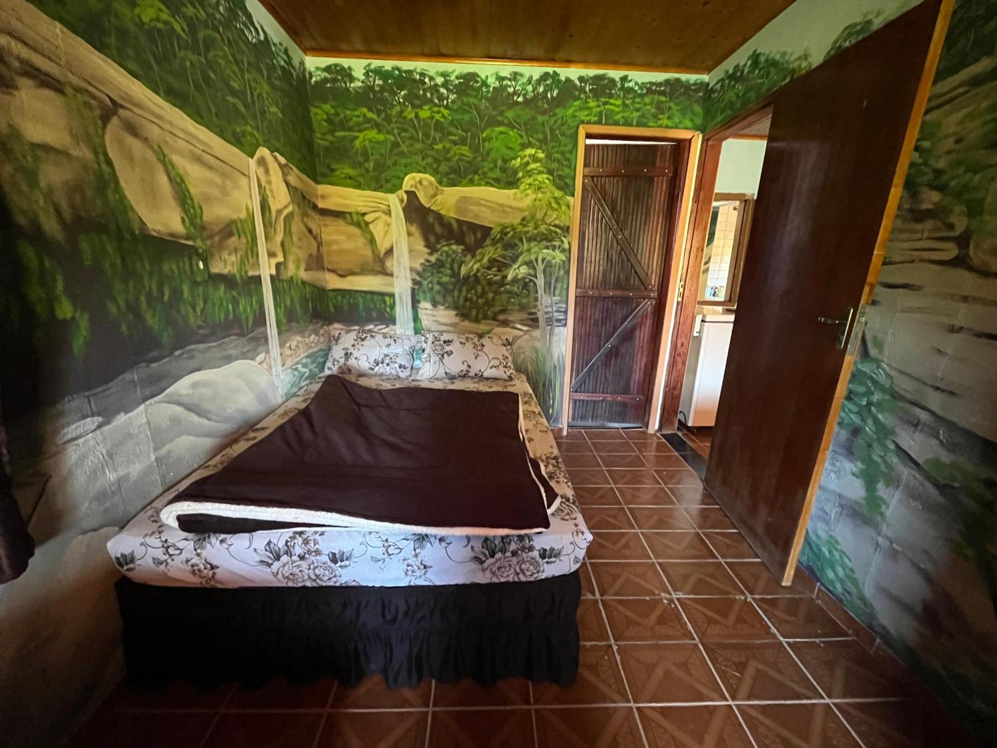 Villa Sitio Da Mata à São Tomé das Letras Extérieur photo