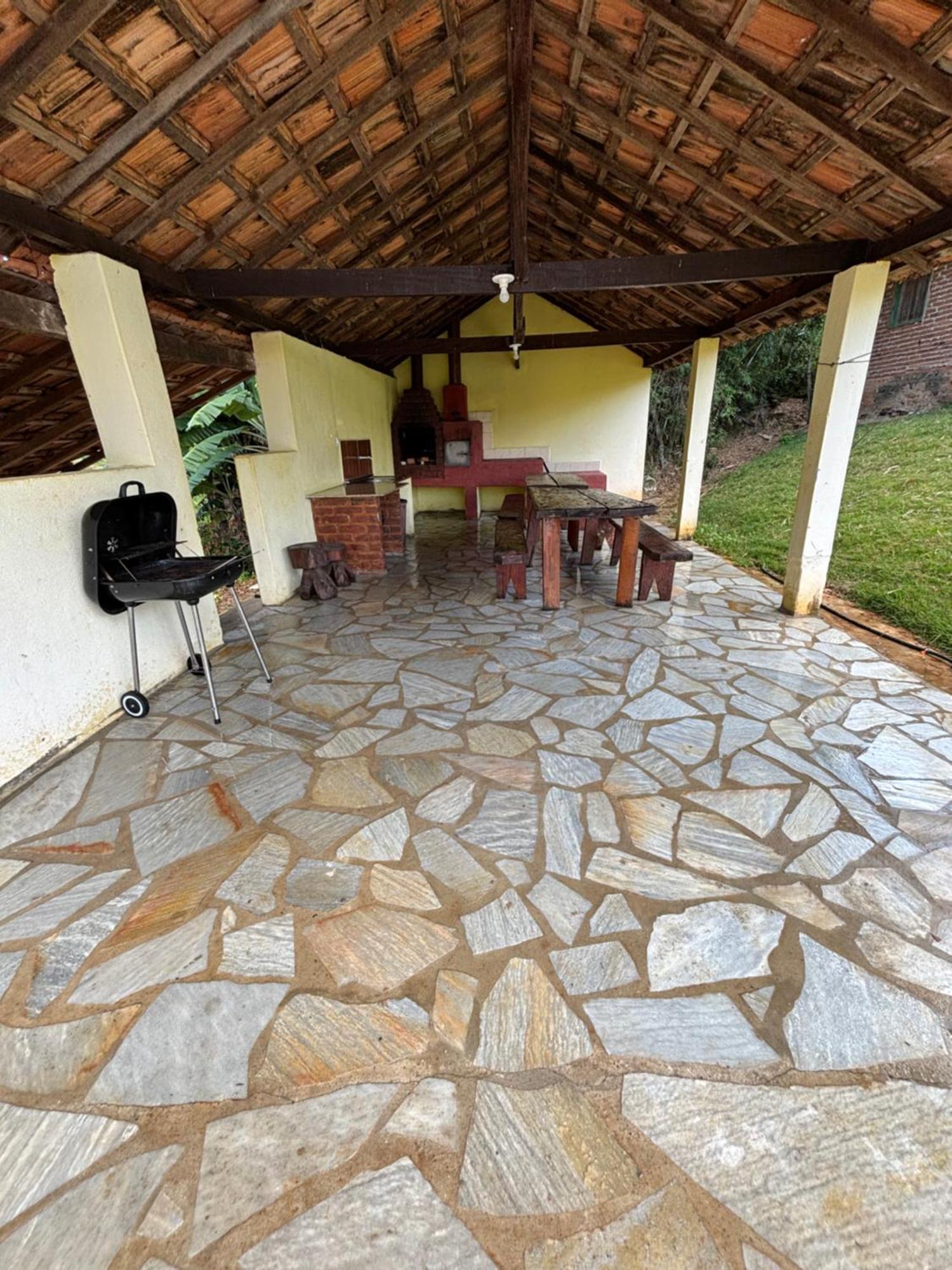 Villa Sitio Da Mata à São Tomé das Letras Extérieur photo